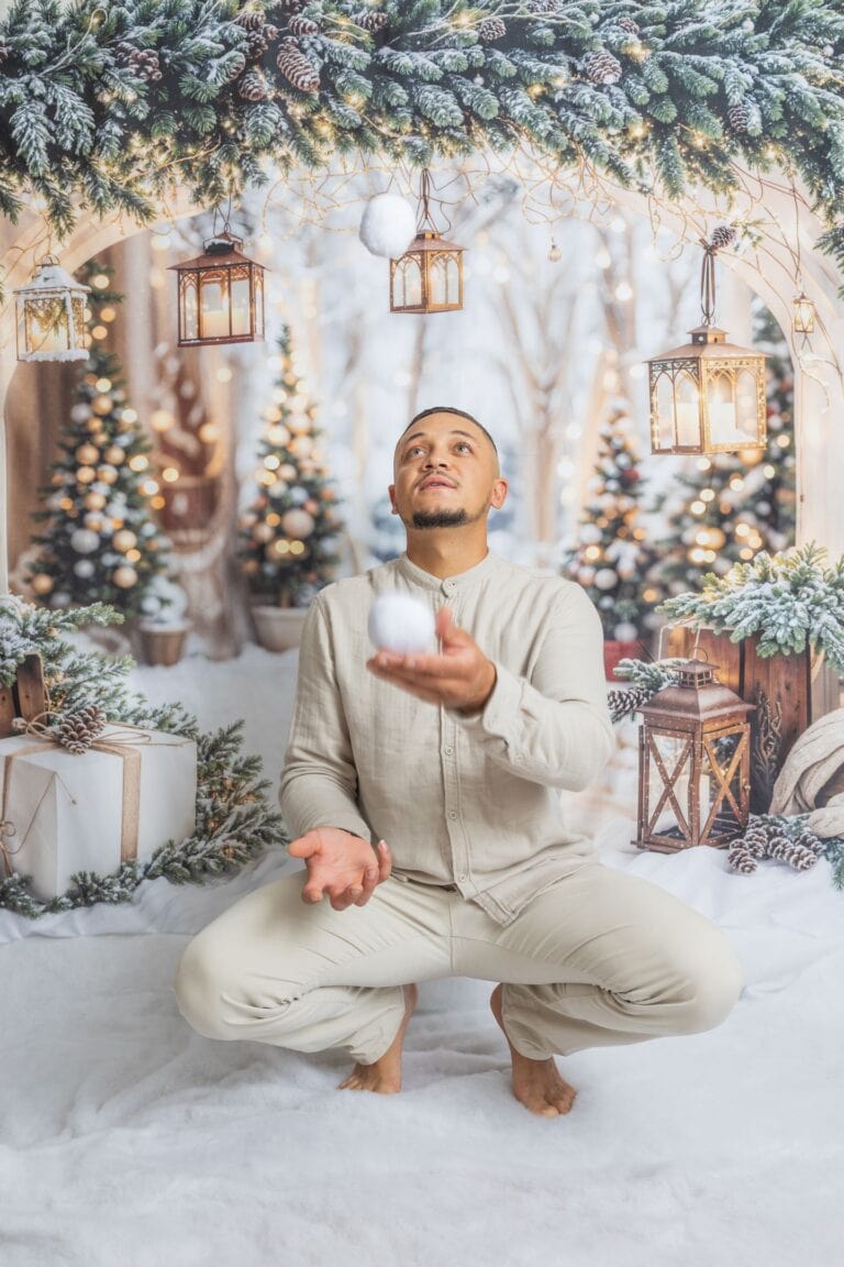 Balade de Noël avec Marie de Boissieu dans un décor hivernal féerique.